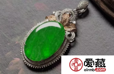 帝王绿翡翠到底有多绿艳多珍贵 看了你就知道了