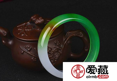 翡翠的颜色有哪些 翡翠颜色种类划分