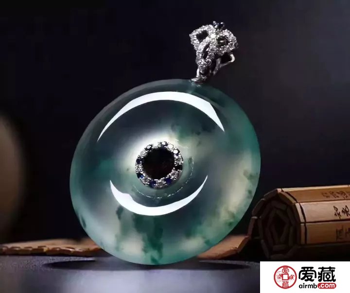 翡翠戴久了会“跑色” 如何保养翡翠防止其跑色