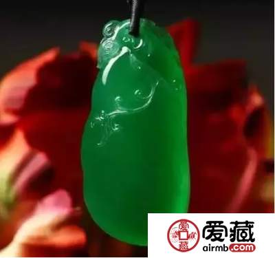 翡翠的苍蝇翅是什么_有“苍蝇翅”的翡翠好吗