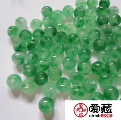 翡翠如何鉴别 翡翠的基本鉴别方法