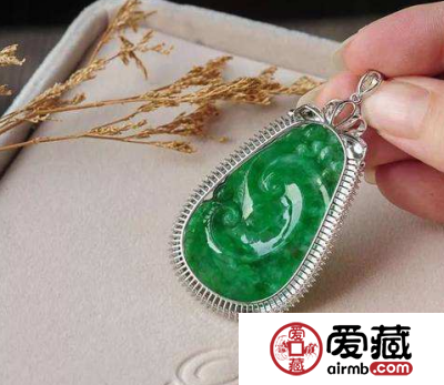 什么是翡翠起胶与起莹 翡翠的起胶与起莹