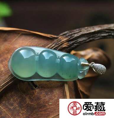 翡翠豆荚的寓意是什么 翡翠豆荚具有收藏价值
