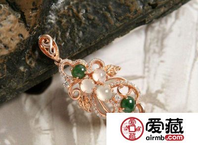 2017翡翠吊坠价格是多少 翡翠吊坠的价格