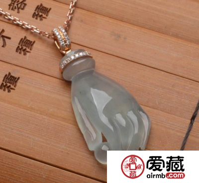 翡翠佛手观音的寓意是什么 翡翠佛手的寓意