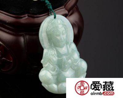 翡翠观音吊坠一般怎么选 翡翠观音吊坠选购技巧