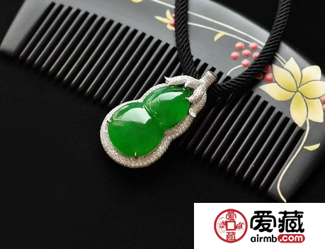 翡翠葫芦的寓意是什么 翡翠葫芦适宜哪种人佩戴