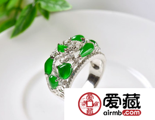 翡翠戒指款式有哪些 翡翠戒指保养方法