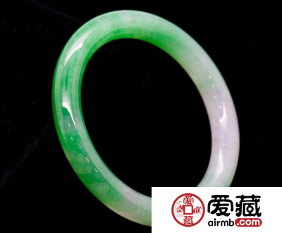 翡翠手镯的水头是什么 翡翠手镯水头怎么看