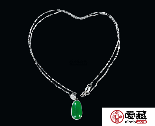 翡翠項(xiàng)鏈沾上污漬如何清洗 翡翠臟了怎么清洗