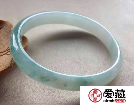 老坑翡翠是什么样的