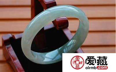 緬甸翡翠手鐲如何分辨真假