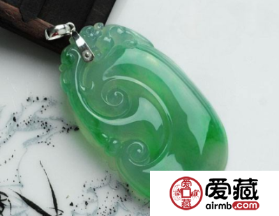 女人戴翡翠如意有什么好的寓意
