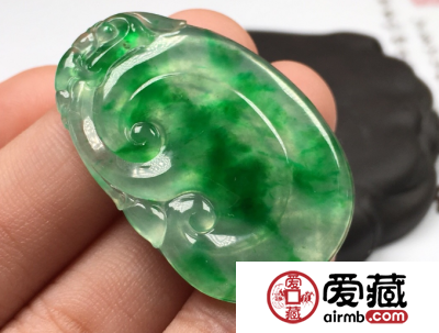 女人戴翡翠如意吊坠的禁忌 千万不能犯