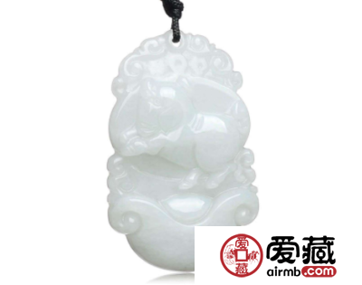 生肖翡翠吊坠搭配什么项链好 教你正确的配搭