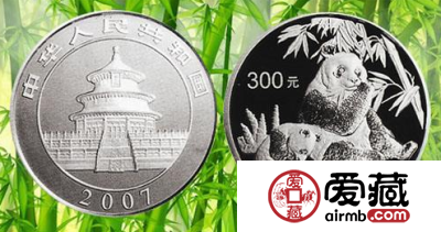2007年１公斤熊猫银币收藏价值高，未来升值空间大