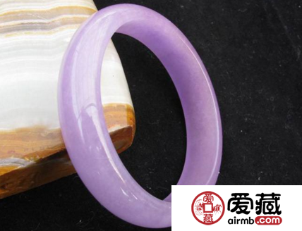 紫色翡翠手鐲一般多少錢 究竟有多貴呢
