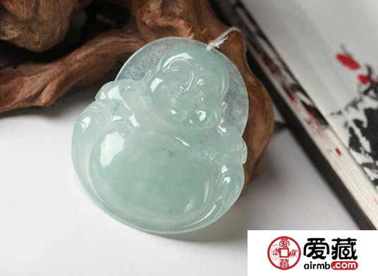 翡翠鉴赏需要注意的四个方面