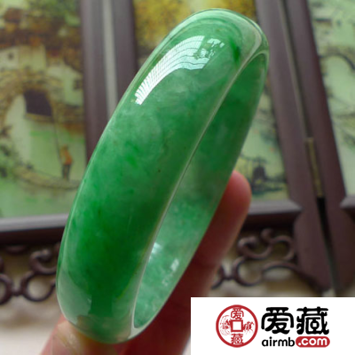 翡翠品种分类有哪些 哪个品种的好