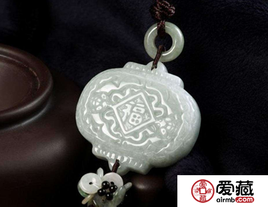 翡翠汽車掛件怎樣清洗與保養(yǎng)
