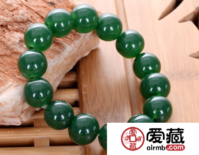 翡翠手链的戴法有什么讲究