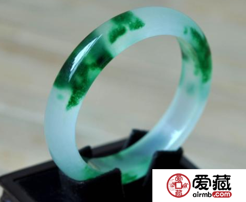 翡翠手鐲分類有哪些 常見的7種類型介紹