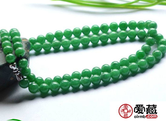 翡翠項(xiàng)鏈如何佩戴 有什么作用