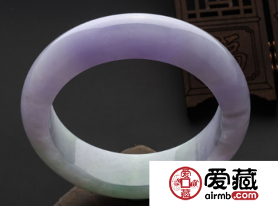 翡翠的颜色有哪些 怎么划分