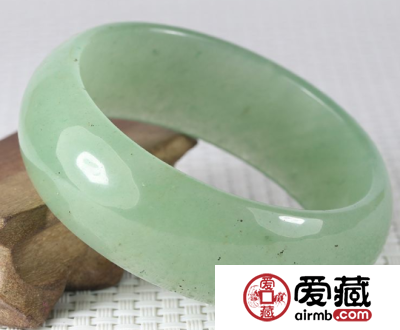 翡翠与玉怎么鉴别 有哪些区别