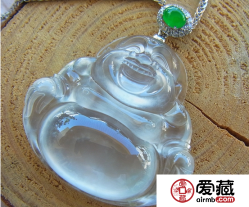 翡翠玉佛适合哪些人群戴 有什么好处