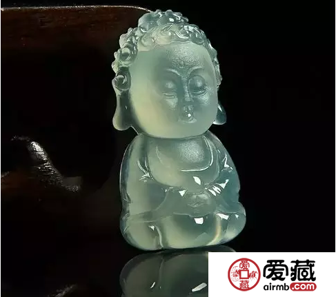 佩戴翡翠玉佛佛公的寓意好处是什么 佩戴翡翠玉佛佛公的寓意好处是什么