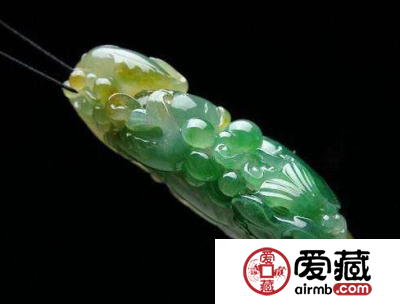  卯水翡翠与染色翡翠的主要区别是什么