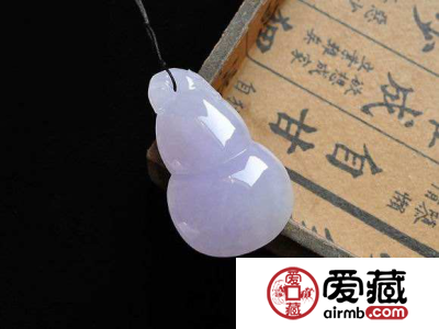 估价6亿的紫罗兰翡翠戒指竟然是这样的 这点要注意了