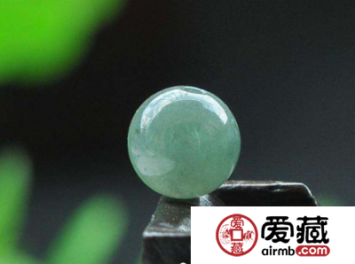 鉴别翡翠真伪以及优劣的方法有哪些