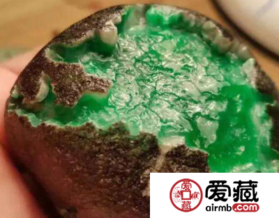 鉴定真假翡翠原石的基本方法有哪些