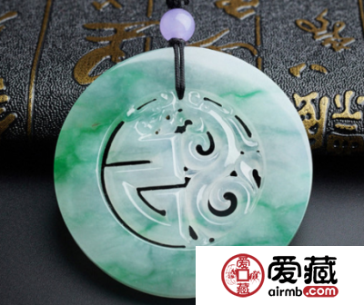 怎么选购有品味的翡翠饰品