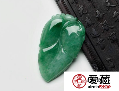 绿色翡翠主要有哪些种类 它们属于什么档次的