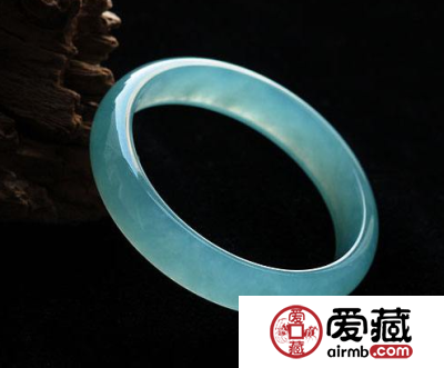 缅甸翡翠玉如何鉴别 行内人都这么鉴别