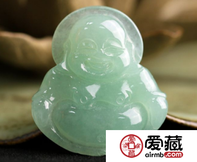 糯种翡翠手镯属于什么档次的 它的价格如何