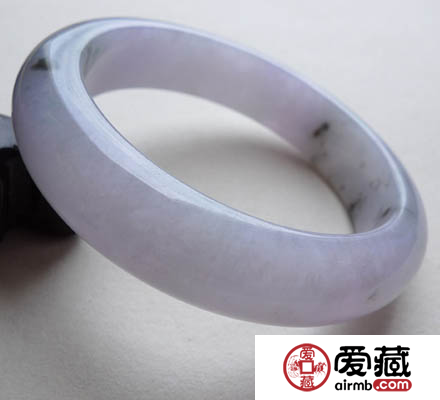 飘花翡翠与飘色翡翠有什么区别