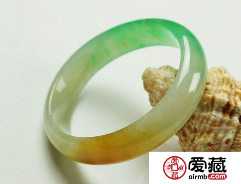 如何鑒賞多色翡翠 記住這些點(diǎn)
