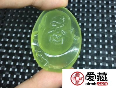 如何区别翡翠与岫玉 四招轻松辨别