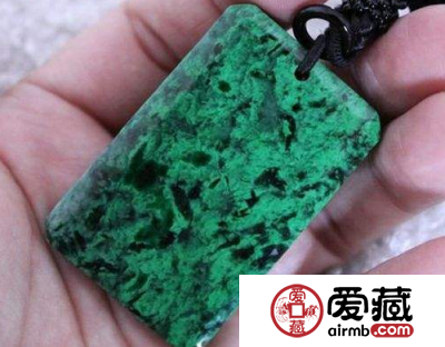 翡翠和蛇纹石玉如何区分 可别买错了