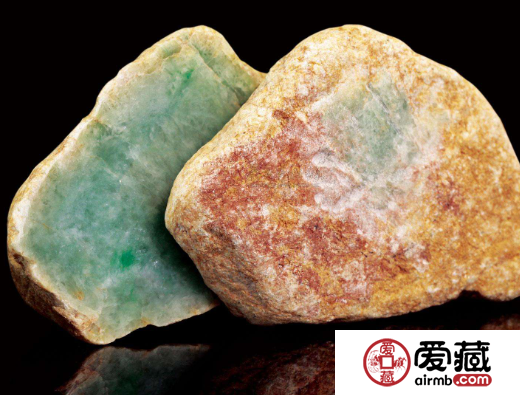 如何辨别翡翠原石内部质量的优劣 如何辨别翡翠原石内部质量的优劣