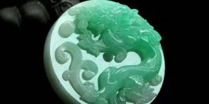 如何正确保养翡翠挂件 三招让你的翡翠挂件亮丽如新