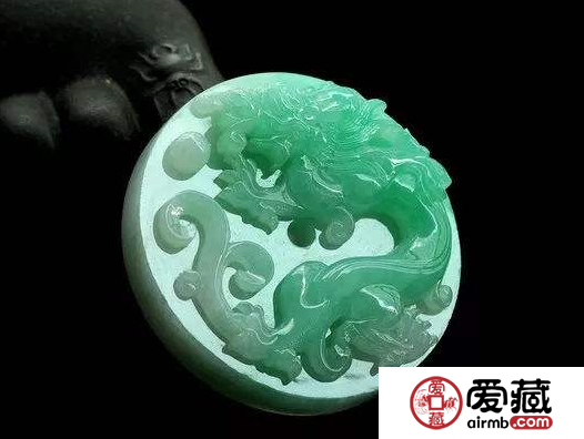 如何正確保養(yǎng)翡翠掛件 三招讓你的翡翠掛件亮麗如新