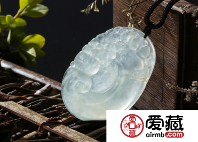 什么是冰糯种翡翠 鉴别冰糯种翡翠有什么技巧