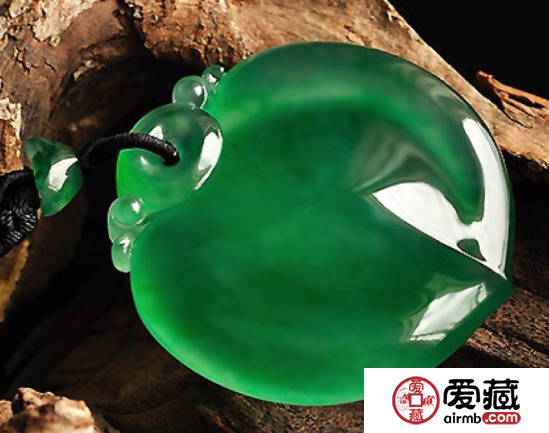 翡翠的礦物學(xué)特征是什么 翡翠基本知識(shí)介紹