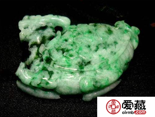 翡翠的礦物學(xué)特征是什么 翡翠基本知識(shí)介紹