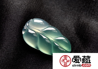 蓝水翡翠是什么 蓝水翡翠的选购要注意什么